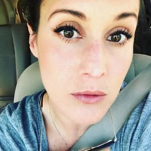 Meet your Posher, Desiree